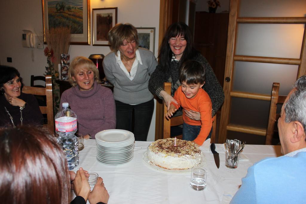 Albergo Ristorante Montecucco Da Tobia Sigillo Exteriér fotografie